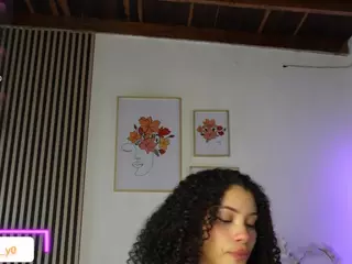 Lilly Dollss's Live Sex Cam Show