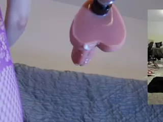Heavenia's Live Sex Cam Show