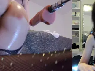 Heavenia's Live Sex Cam Show