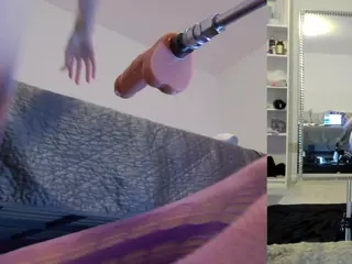 Heavenia's Live Sex Cam Show