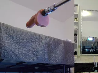 Heavenia's Live Sex Cam Show
