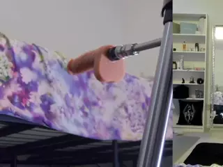 Heavenia's Live Sex Cam Show