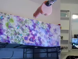 Heavenia's Live Sex Cam Show