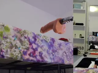 Heavenia's Live Sex Cam Show