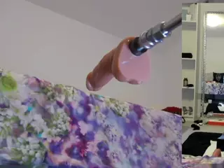 Heavenia's Live Sex Cam Show