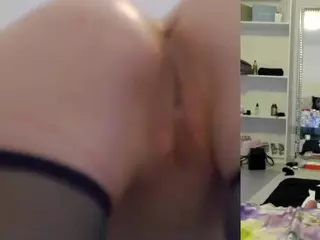 Heavenia's Live Sex Cam Show