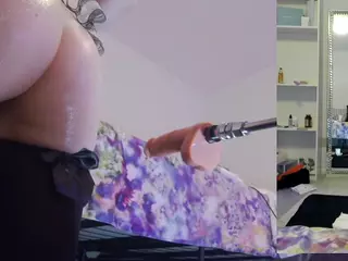 Heavenia's Live Sex Cam Show