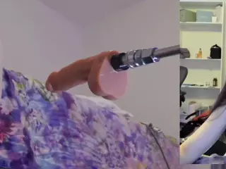 Heavenia's Live Sex Cam Show