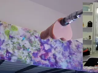 Heavenia's Live Sex Cam Show