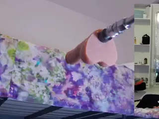 Heavenia's Live Sex Cam Show