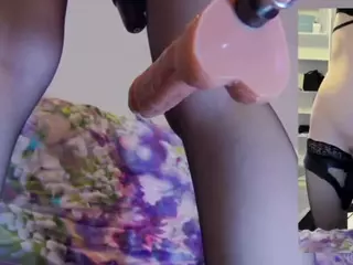 Heavenia's Live Sex Cam Show