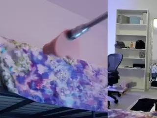 Heavenia's Live Sex Cam Show