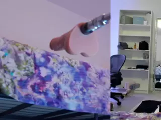 Heavenia's Live Sex Cam Show