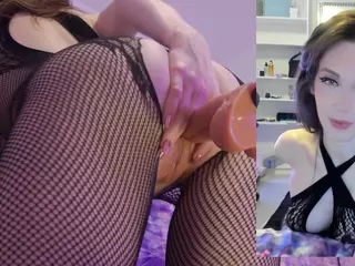 Heavenia's Live Sex Cam Show