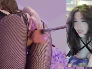 Heavenia's Live Sex Cam Show
