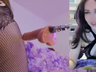 Heavenia's Live Sex Cam Show