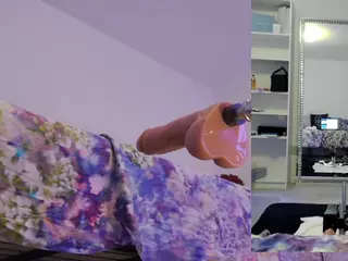 Heavenia's Live Sex Cam Show