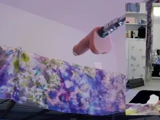 Heavenia's Live Sex Cam Show