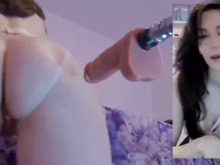 Heavenia's Live Sex Cam Show