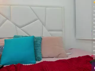 mishellxy's Live Sex Cam Show