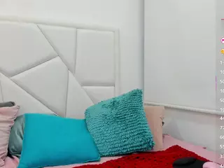 mishellxy's Live Sex Cam Show