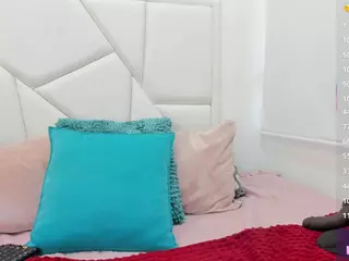 mishellxy's Live Sex Cam Show