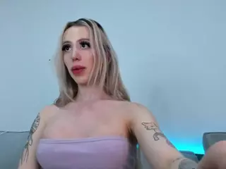 Purpleladydoll's Live Sex Cam Show