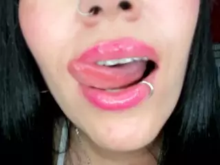 Tania-mature's Live Sex Cam Show