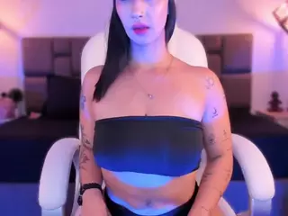 Isabella Santamaria's Live Sex Cam Show