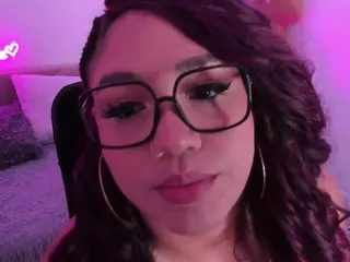 JoyceThompson's Live Sex Cam Show
