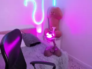 JoyceThompson's Live Sex Cam Show
