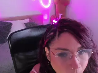 JoyceThompson's Live Sex Cam Show