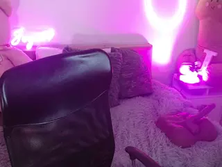 JoyceThompson's Live Sex Cam Show