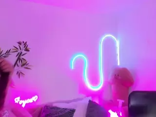 JoyceThompson's Live Sex Cam Show
