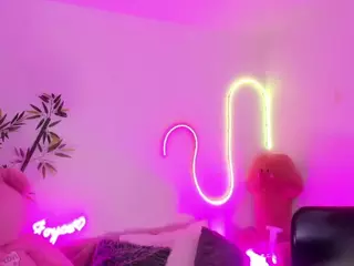 JoyceThompson's Live Sex Cam Show