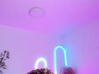 JoyceThompson's Live Sex Cam Show