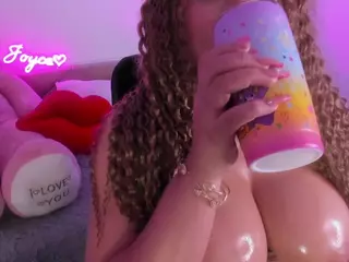 JoyceThompson's Live Sex Cam Show