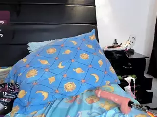 Julieta-Coopeer's Live Sex Cam Show