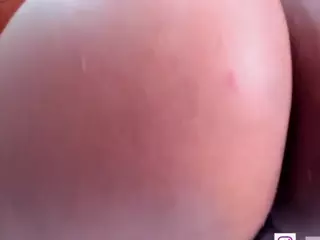 Laura Hills's Live Sex Cam Show