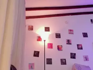 IrisAllen's Live Sex Cam Show