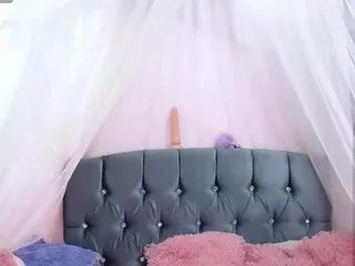 Sophiedrems's Live Sex Cam Show