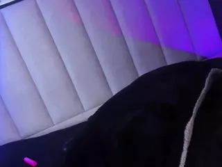 Violetta-Nur's Live Sex Cam Show
