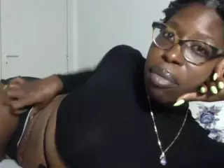 your Madam Indigo's Live Sex Cam Show