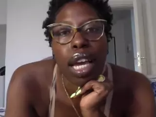 your Madam Indigo's Live Sex Cam Show