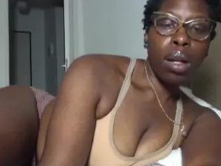 your Madam Indigo's Live Sex Cam Show