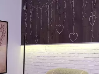 CindeFucknRella's Live Sex Cam Show