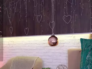 CindeFucknRella's Live Sex Cam Show