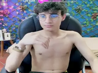 thomas's Live Sex Cam Show