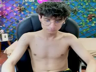thomas's Live Sex Cam Show