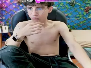 thomas's Live Sex Cam Show